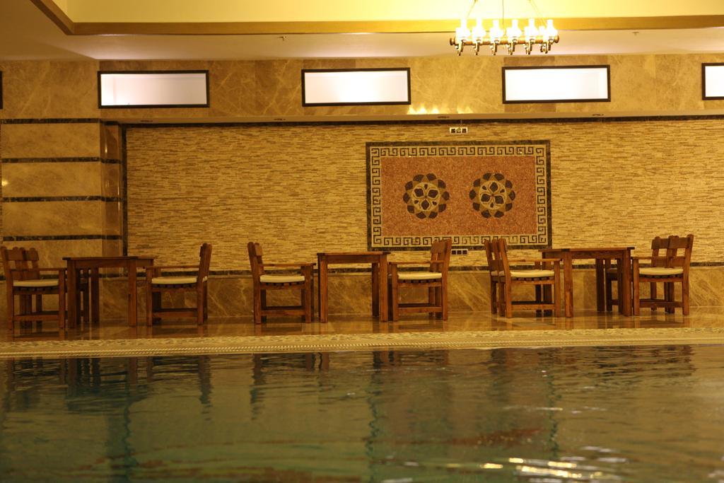 Gherdan Hotel Konya Bagian luar foto