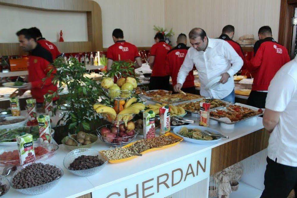 Gherdan Hotel Konya Bagian luar foto